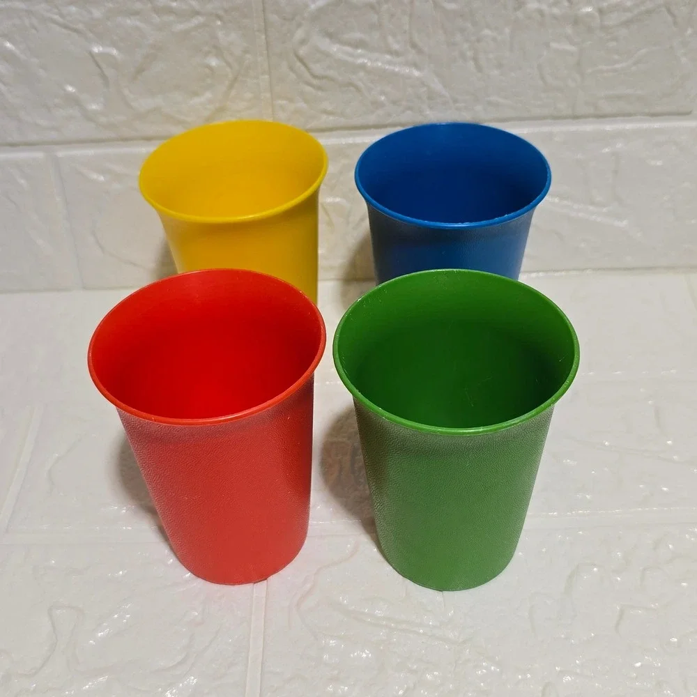 Tupperware Vintage Bell Tumblers Set of 4 Multi Color Plastic Cups Retro USA